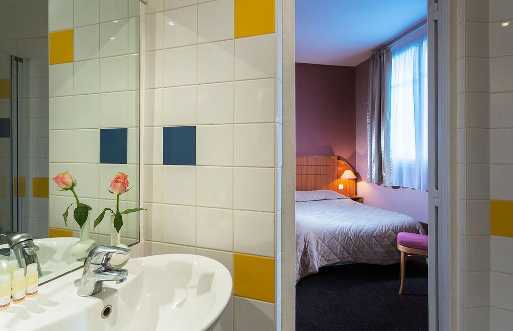 Hotel Astrid Руан Екстериор снимка