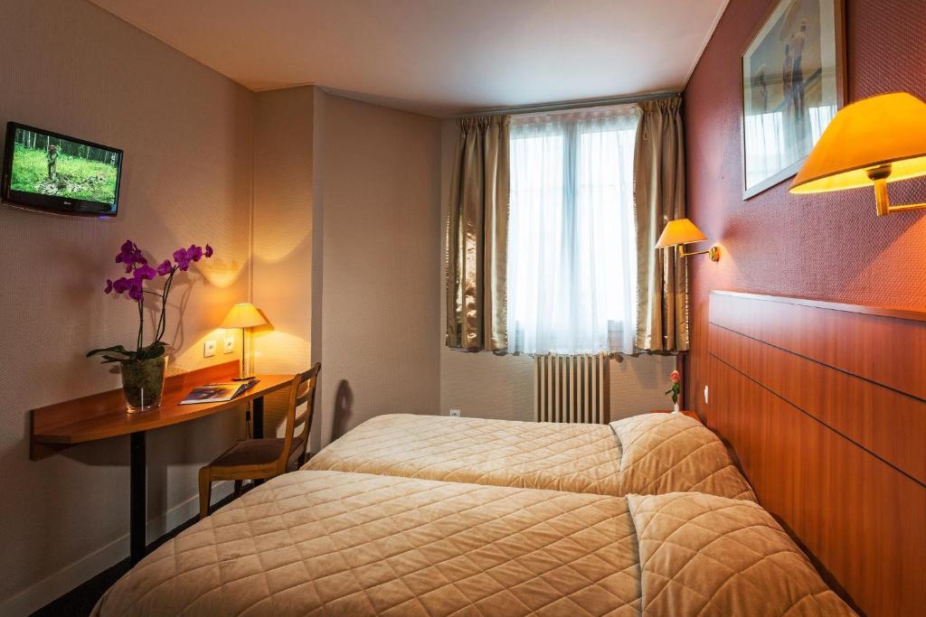 Hotel Astrid Руан Стая снимка